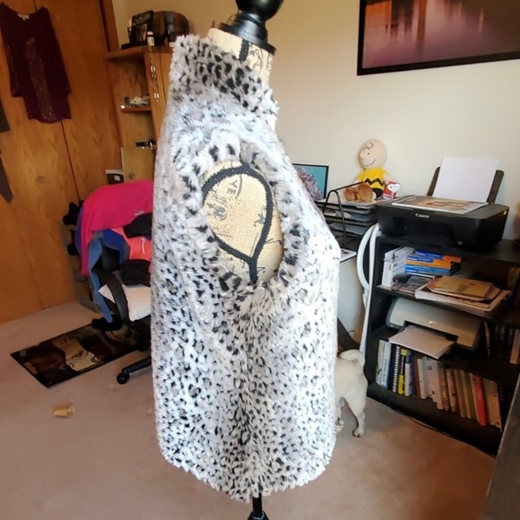 Coldwater Creek faux fur vest, size Medium - Picture 4 of 7